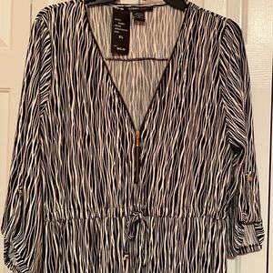 Cute & comfortable black & white dress